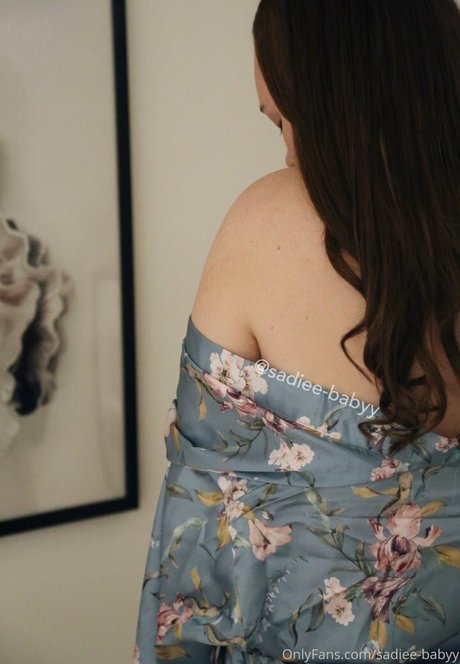 Sadiee Babyy star naked pics