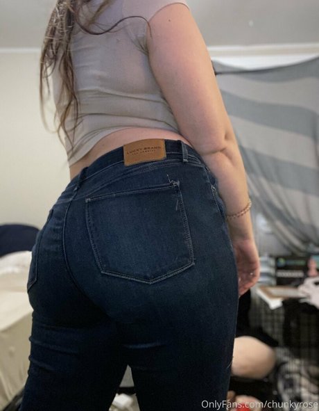 chunkyrose model sex archive