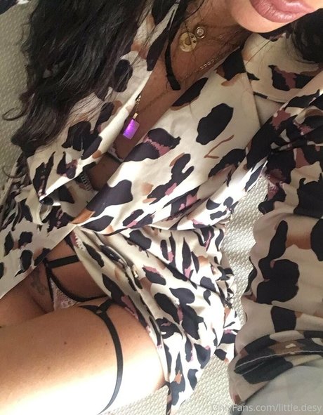 little desy top actress picture