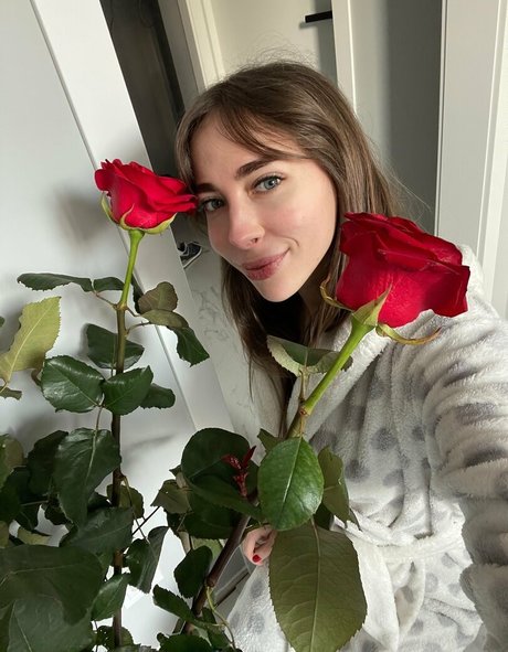 lili babe adult model photo