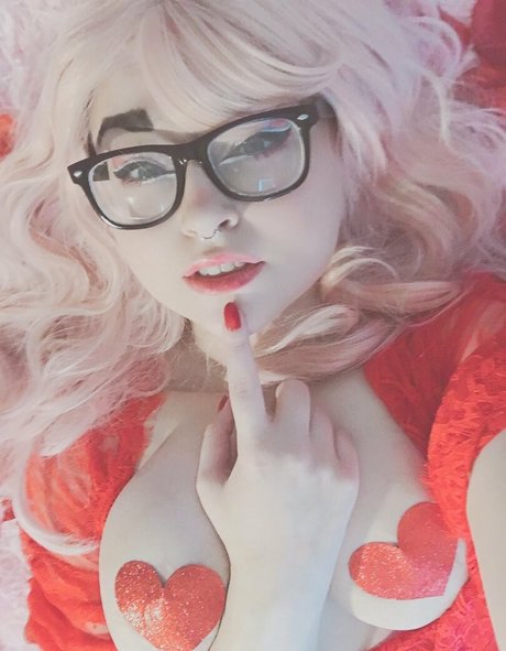 GothTamago perfect model photo