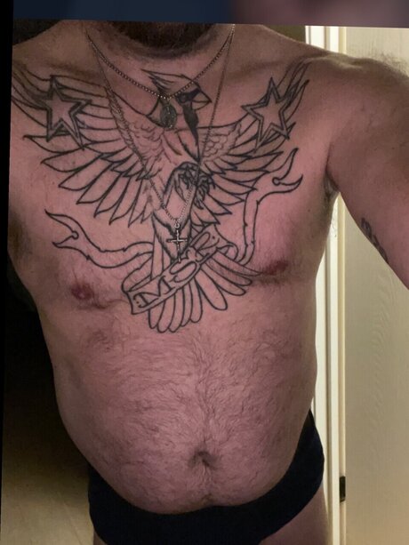 tylarwilliam model naked picture