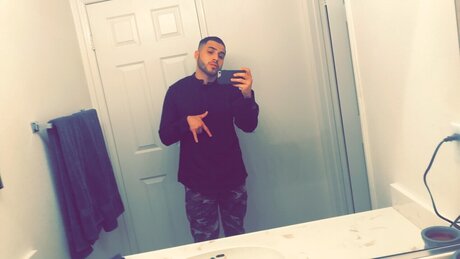 Callmepapi pornographic star picture