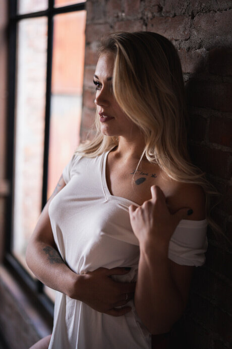 Bay113230 actress photo
