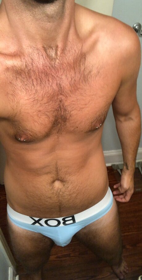 Craig Matthews star pornographic photos