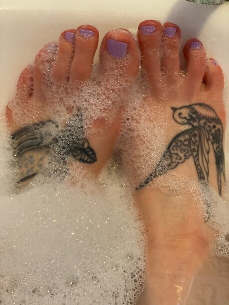Twinkle Toes naked model archive