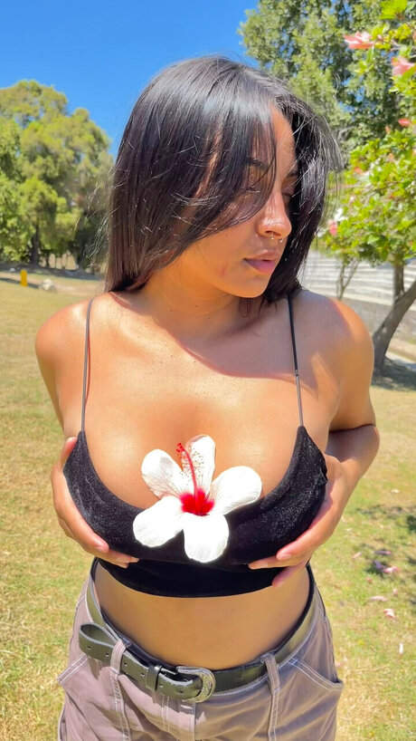 Ethereal Angel erotic pornstar img