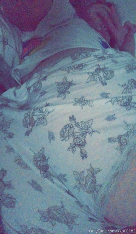 kkb00182 pretty model pic