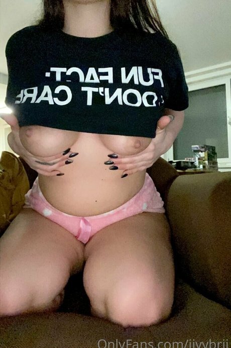 briivee model sex photos