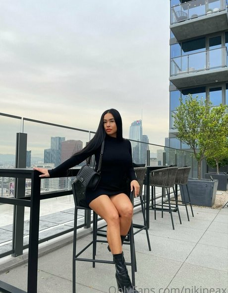 styledbyniki star nude photo