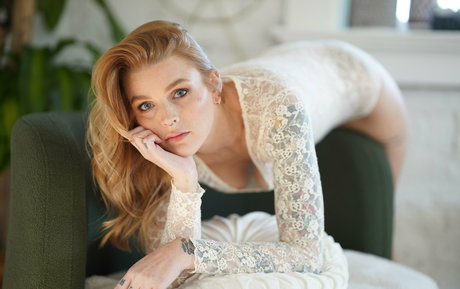 theofficialamandashow sexy model img