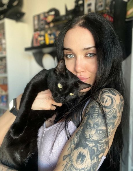 Dasha Doshik profile image
