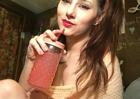 drpipher free nude actress galleries