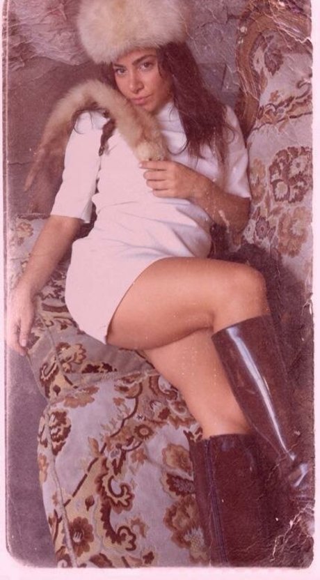 Serpil Cansz exclusive star pictures