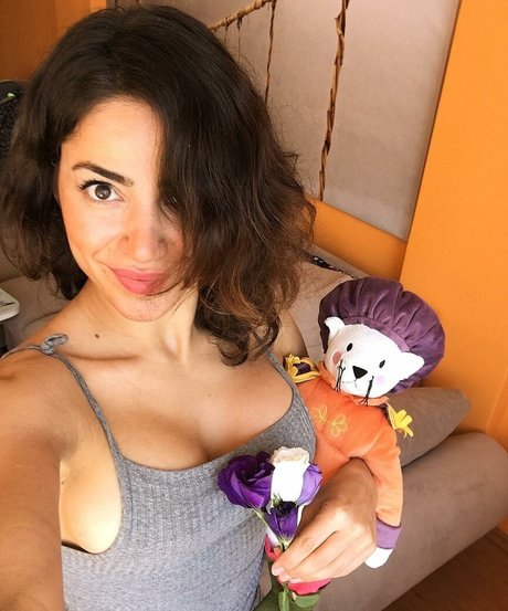 Serpil Cansz xxx star gallery