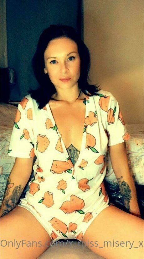x miss misery x adult model photos