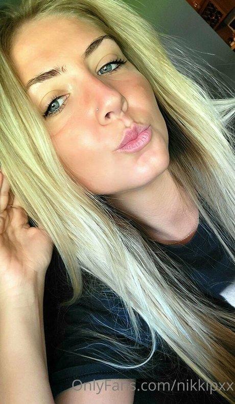 Nikkipxx sexy star pic