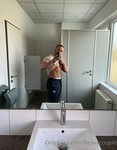 flexxxcouple profile image