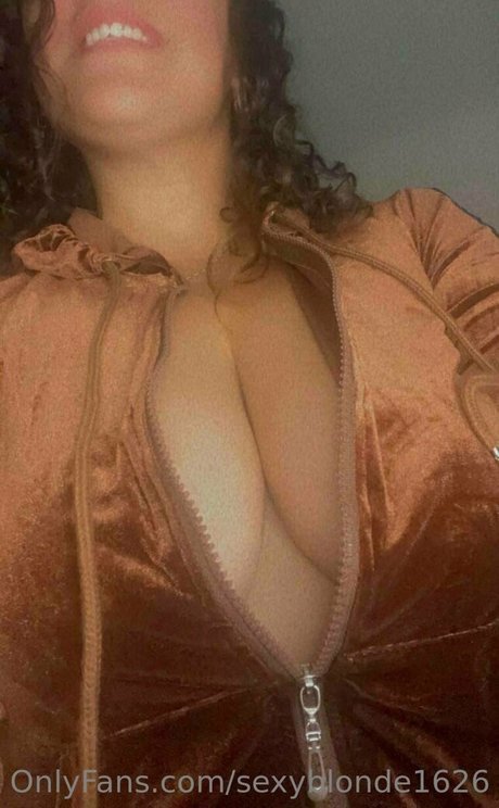 sexyblonde1626 nudes model pic