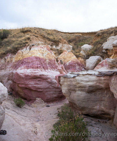 chlobodyyyvip pornstar nudes images