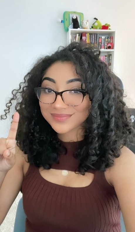 krystalogy pornstar sexy images