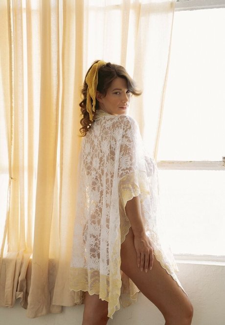 Lauren Marie Young top pornstar pictures