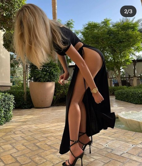 Anyatrades sexy star picture