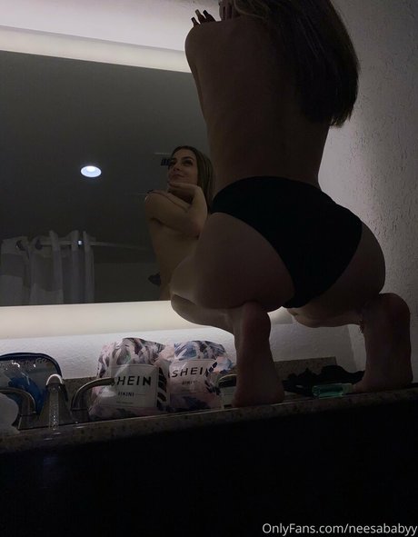 neesababyy model hot img