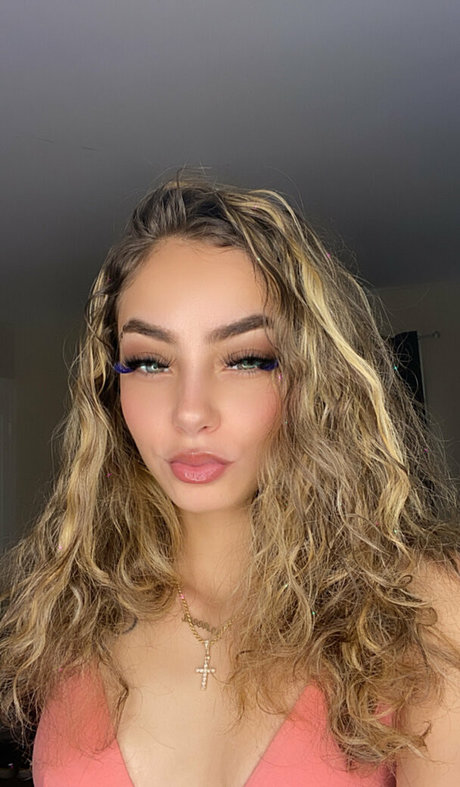 neesababyy star beautiful image