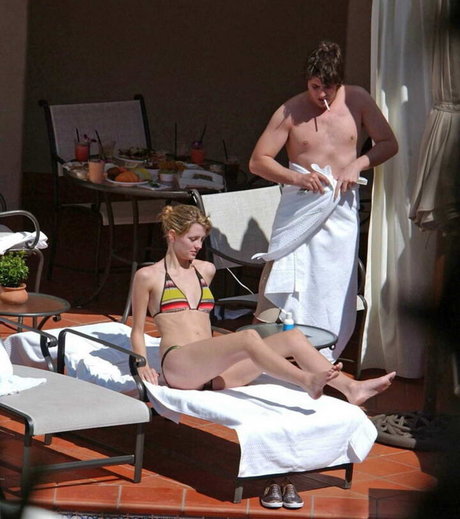 Mischa Barton pornstar sexy picture