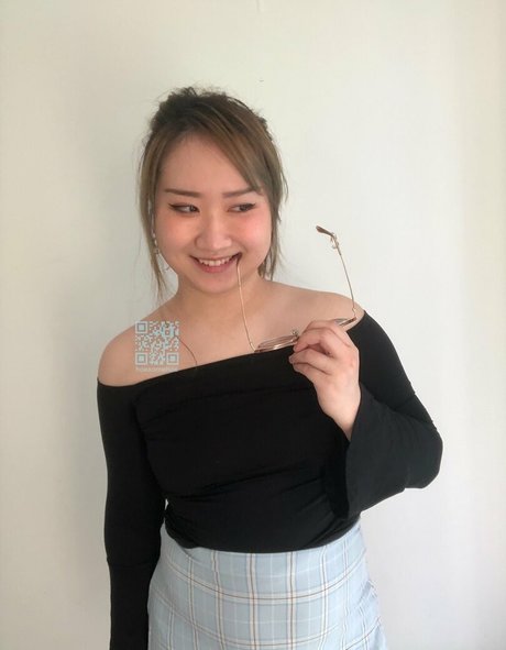 melissa cho chang free model naked picture