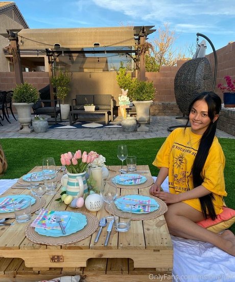 mslonghair model xxx photo