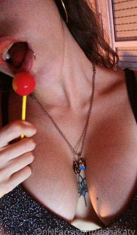 danakaty sex model img