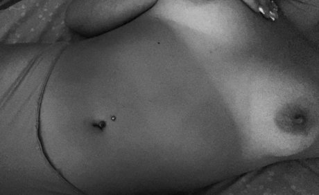 ggrrcc sexy actress photo