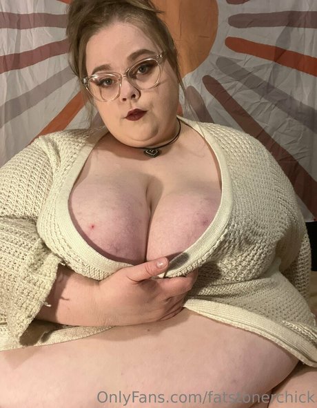 fatstonerchick sexy pornstar photos
