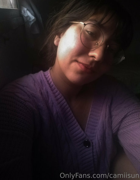 camiisun model naked images