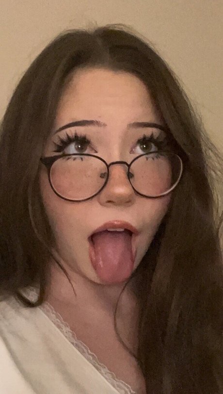 AliciaJade naked pornstar photo