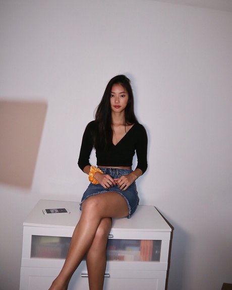 thuvnn sex model pics