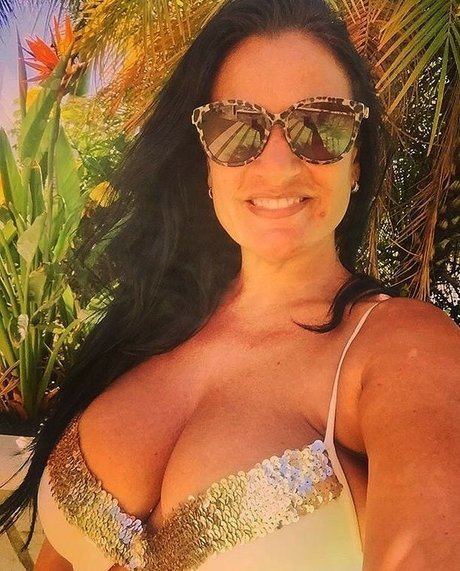 Angela Cavagna model best galleries