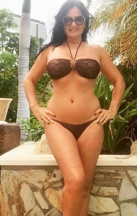 Angela Cavagna sexy pornstar gallery