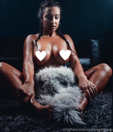 courtneyltilliavip beautiful pornstar photos