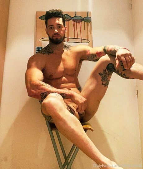 viktoronee nudes star image