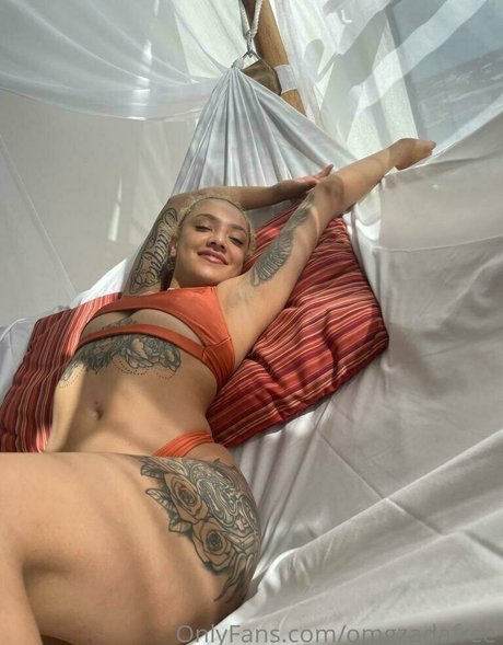 omgzadafree sexy actress pics