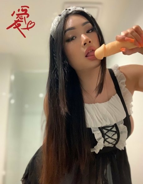 martinachen xxx pornstar img