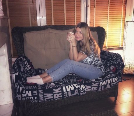 Anna Ilyasova sex model gallery