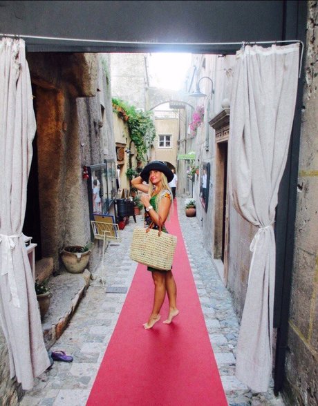 Anna Ilyasova pornstar top picture