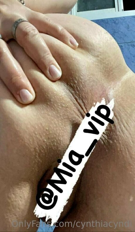 cynthiacyndi pornstar naked photo