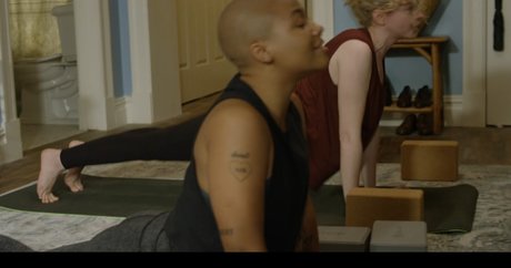 Julia Garner exclusive pornstar pictures