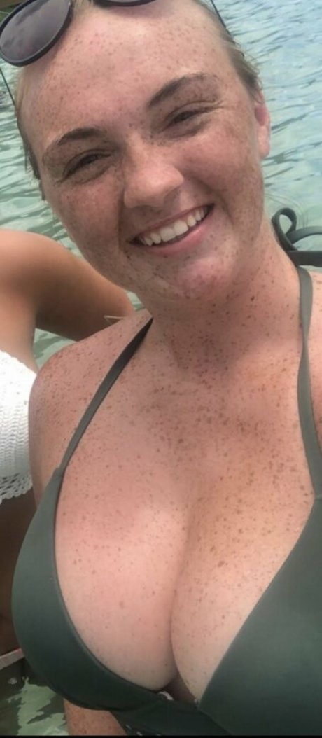 Raelyne Summeier sex actress pictures