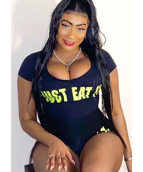 CoolieMonae pornstar xxx archive